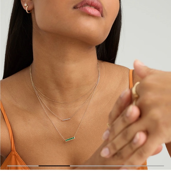 Mejuri Baguette Emerald Bar Necklace-14k - Picture 3 of 7